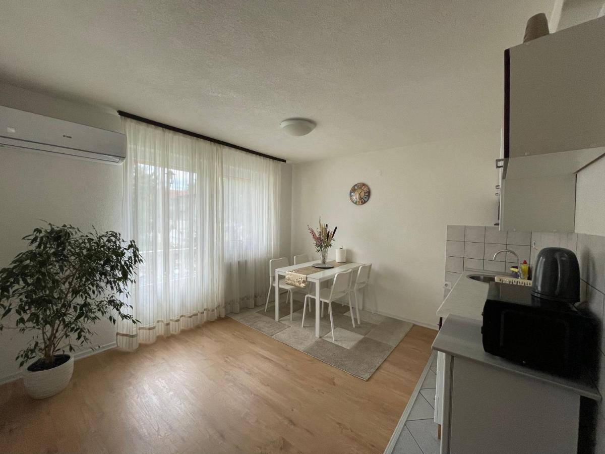 Sunny Garden Apartment SJJ Exterior foto